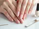 press-on-nails-babyboomer-so-gelingt-dir-der-dezente-ombre-look